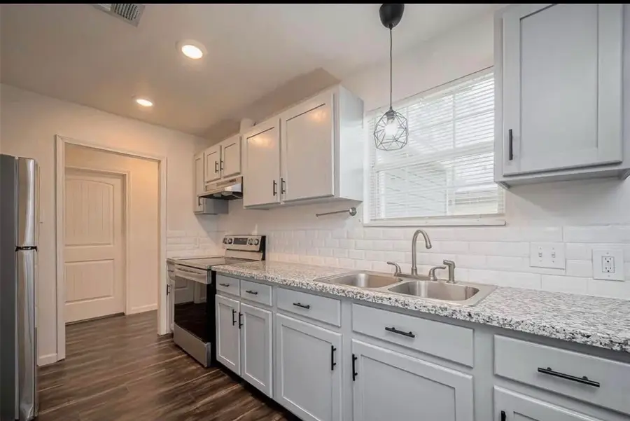 2604 Windsor Lane, Pasadena, TX 77506 - #2