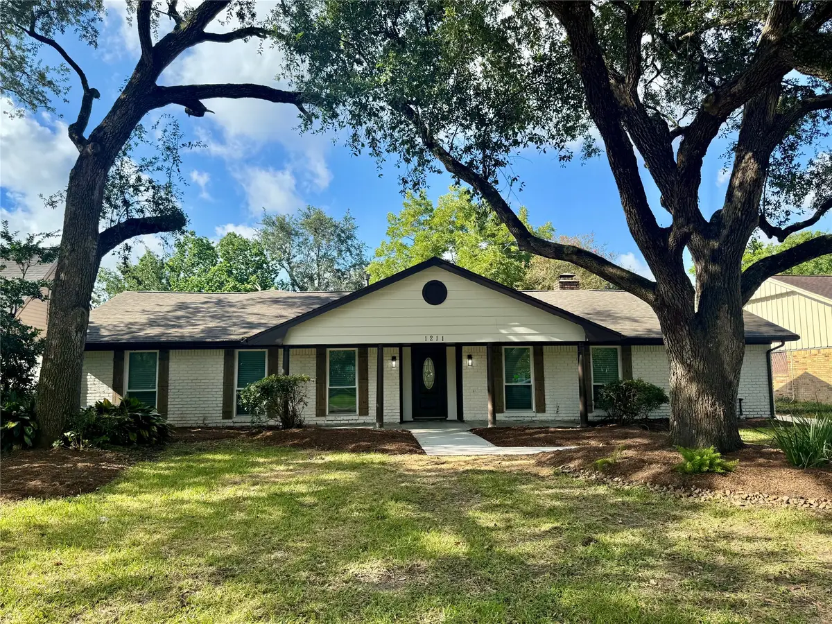 1211 Shorewood Drive, Taylor Lake Village, TX 77586 - #1