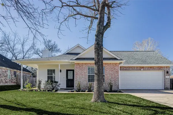 12551 Lake Conroe Hills Dr, Willis, TX 77318