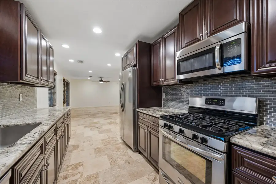 9242 Blankenship Drive, Houston, TX 77080 - #3