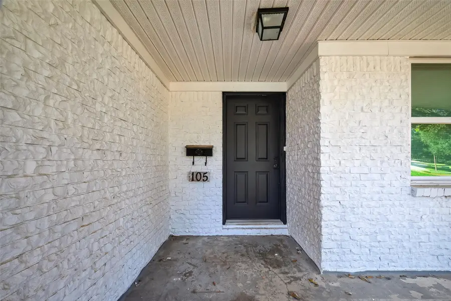 105 Longridge Drive, La Marque, TX 77568 - Image #2