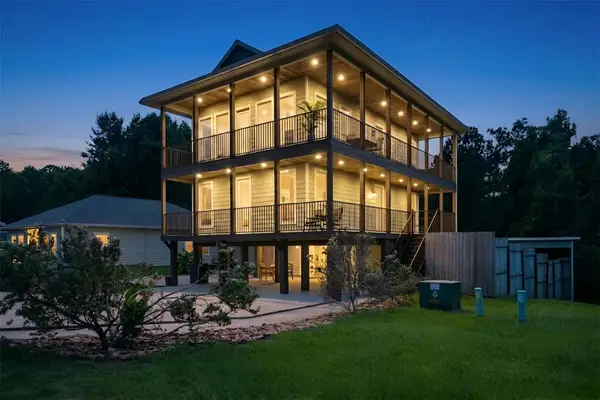201 W Coco Loop, Point Blank, TX 77364