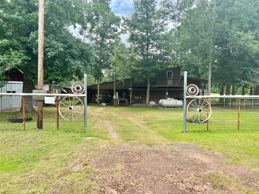 128 Wood Haven, Livingston, TX 77351 - #2