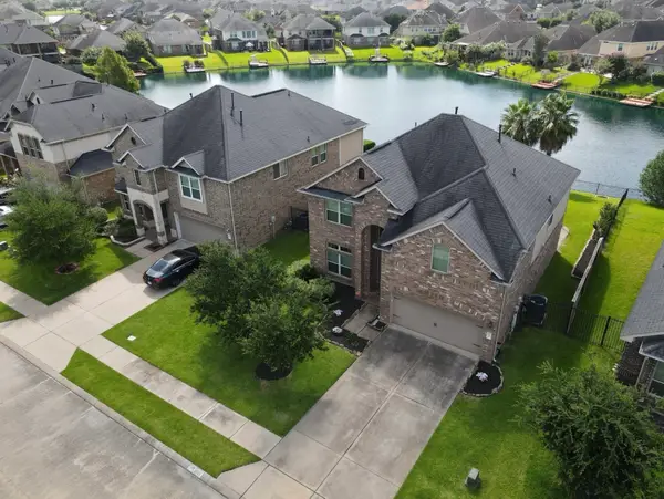 3935 Amalfi Shores Court, Missouri City, TX 77459