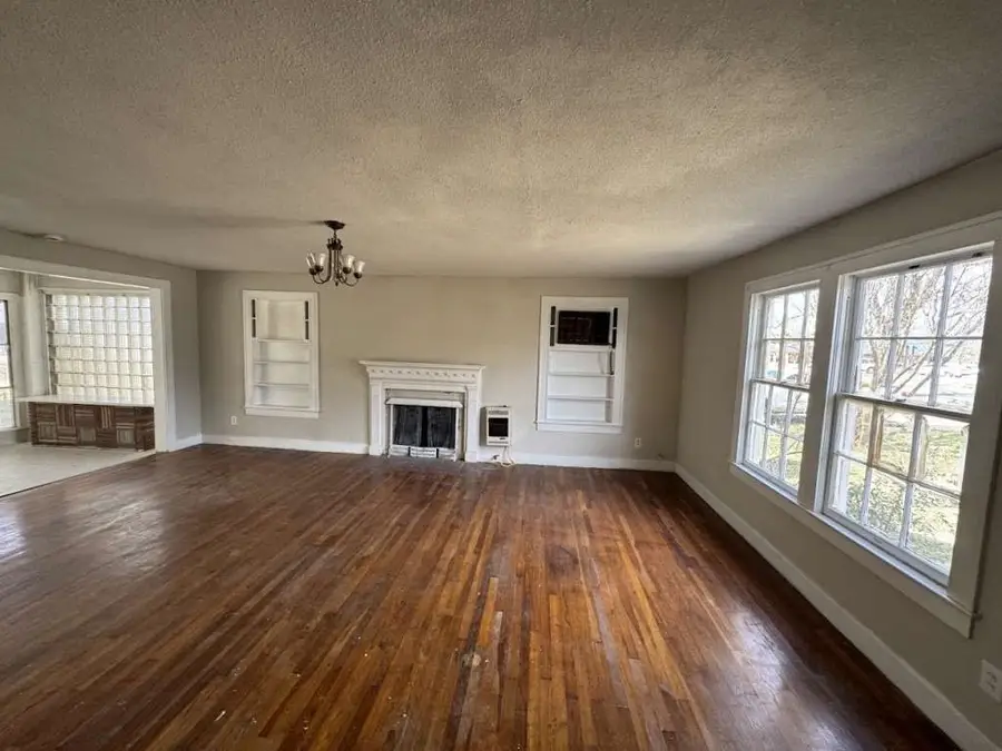 1410 W Main Street, Clarksville, TX 75426 - Image #2