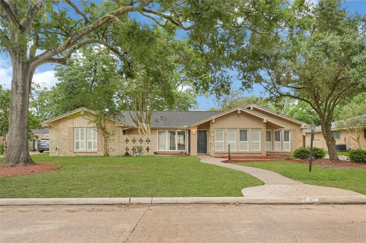 1418 Pirates Cove, Houston, TX 77058 - #1