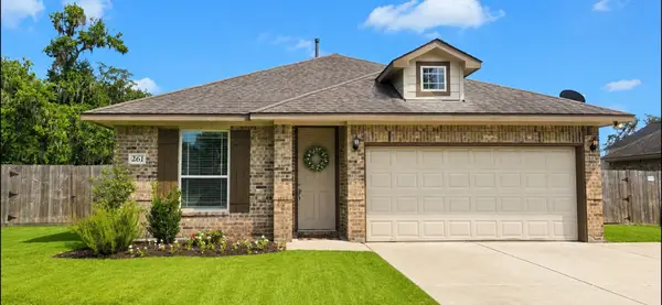 261 Inwood Drive, West Columbia, TX 77486