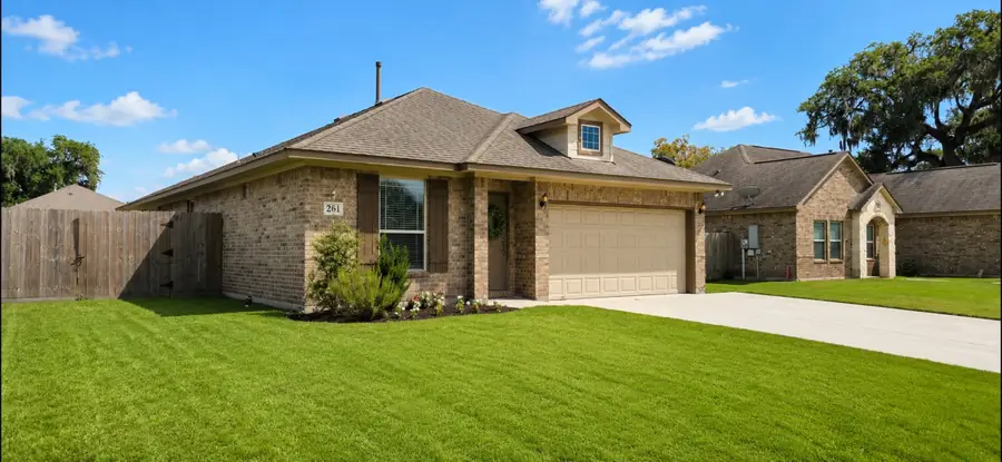 261 Inwood Drive, West Columbia, TX 77486 - #2