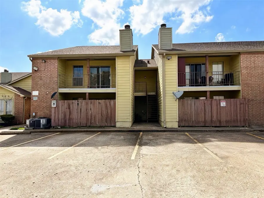 9350 Country Creek Drive #47, Houston, TX 77036 - #2