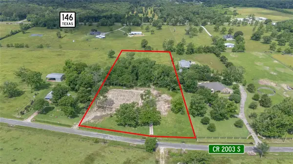 1604 County Road 2003 S, Hardin, TX 77575