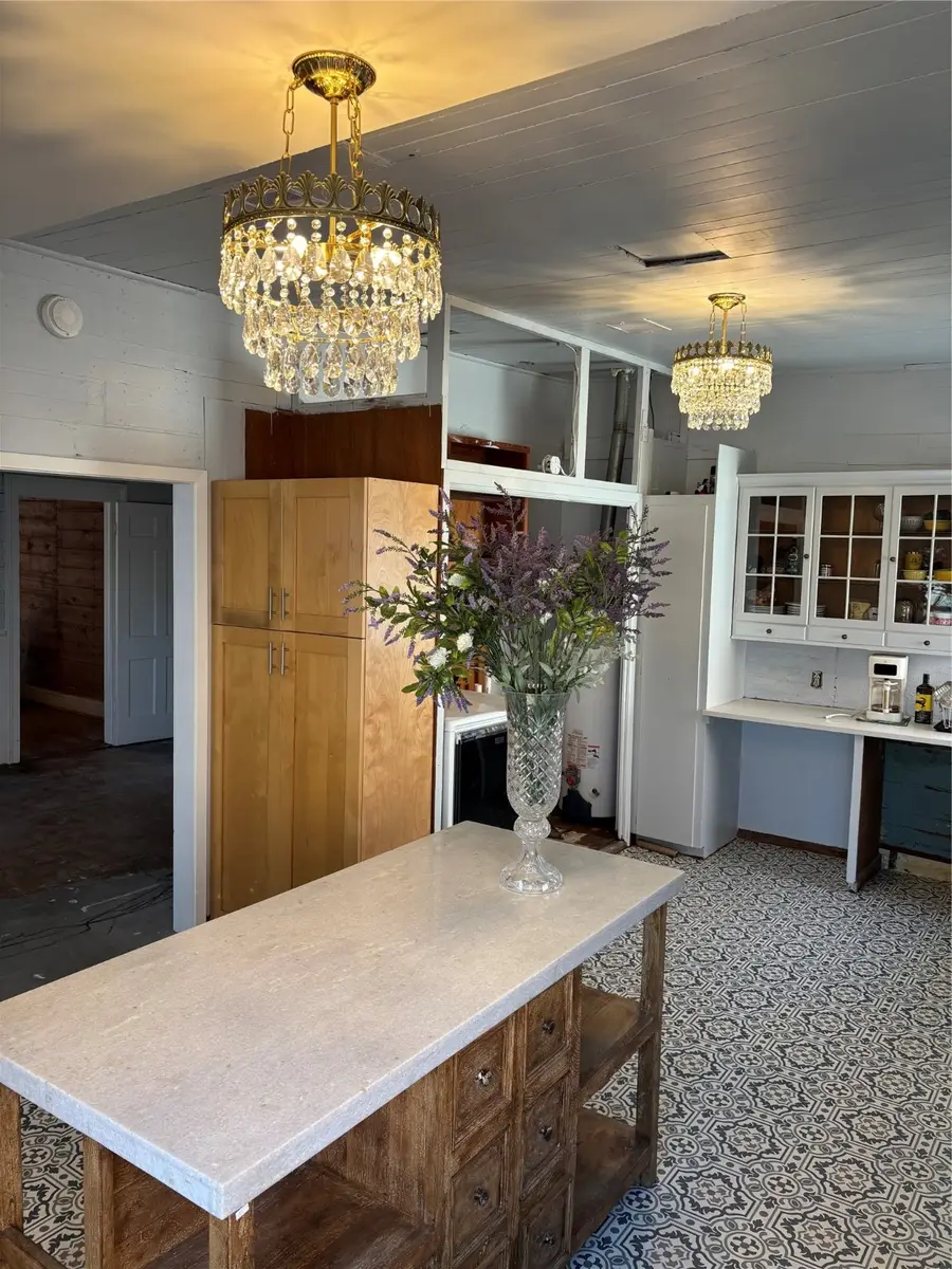 2421 Avenue G, Bay City, TX 77414 - Image #2