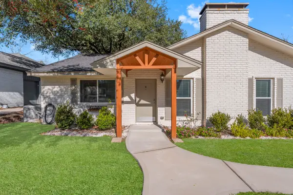 56 Greentree Lane, Conroe, TX 77304