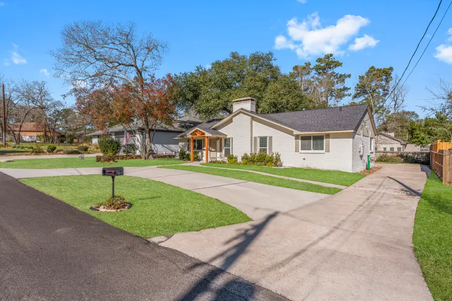 56 Greentree Lane, Conroe, TX 77304 - Image #2