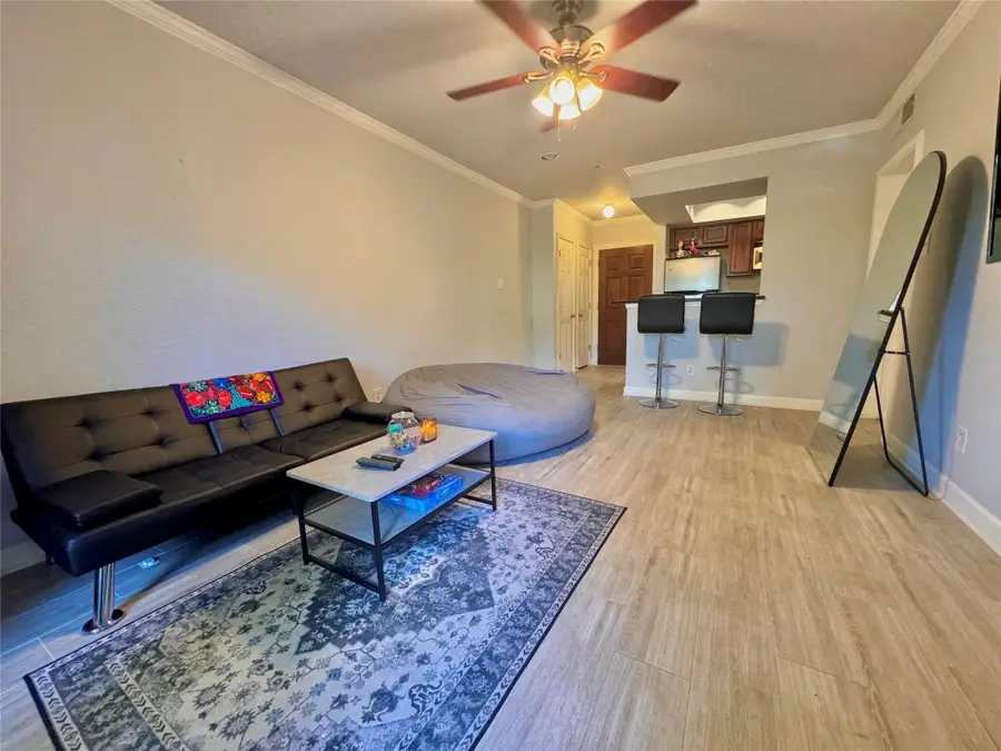 4515 Briar Hollow Place #112, Houston, TX 77027 - #3