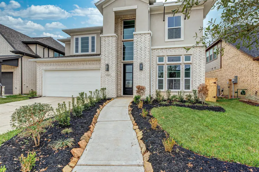 1735 Rustling Creek Drive, Missouri City, TX 77459 - Image #2