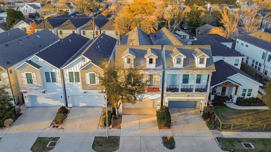 821 E 25th Street E, Houston, TX 77009 - #2