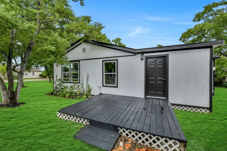 2505 29th Avenue N, Texas City, TX 77590 - #2