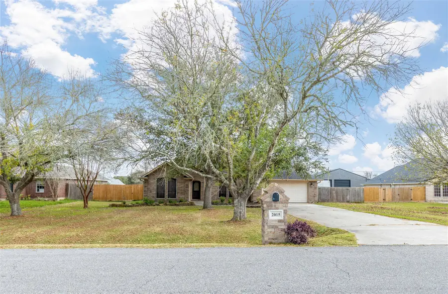 2015 Magnolia Bend, Baytown, TX 77523 - #2