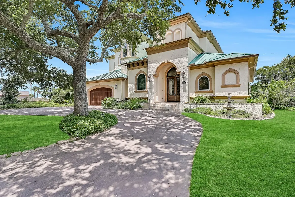1301 Harbor View Drive, Galveston, TX 77550 - #1