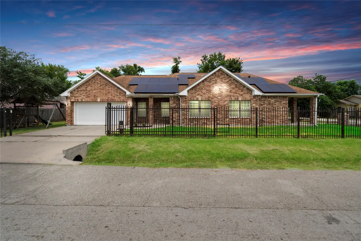 3001 Wayne Street, Houston, TX 77026 - #1