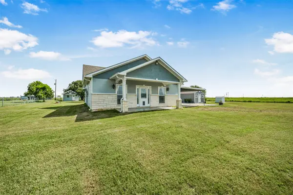 11301 S Fm 441 Road, Louise, TX 77455