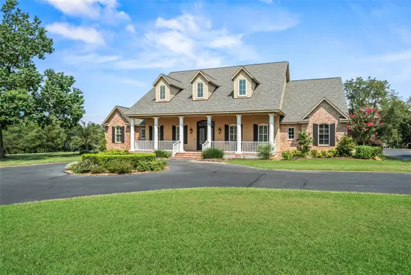 000 Calfee, Conroe, TX 77304