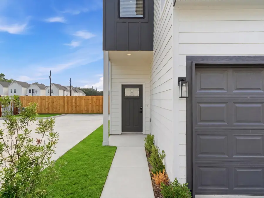 864 Rachel Street #B, Houston, TX 77091 - #3
