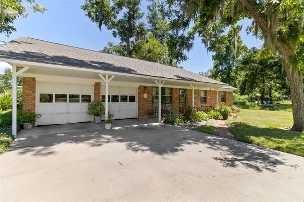 1971 Fm 522 Road, West Columbia, TX 77486