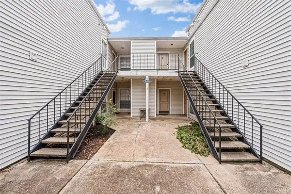 9809 Richmond Avenue #E14, Houston, TX 77042