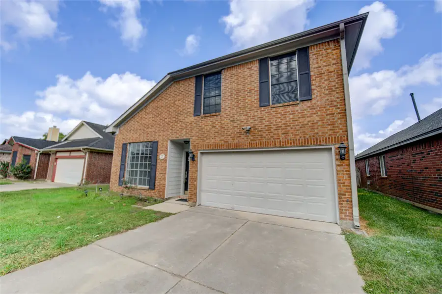308 N Ranch House Road, Angleton, TX 77515 - #2