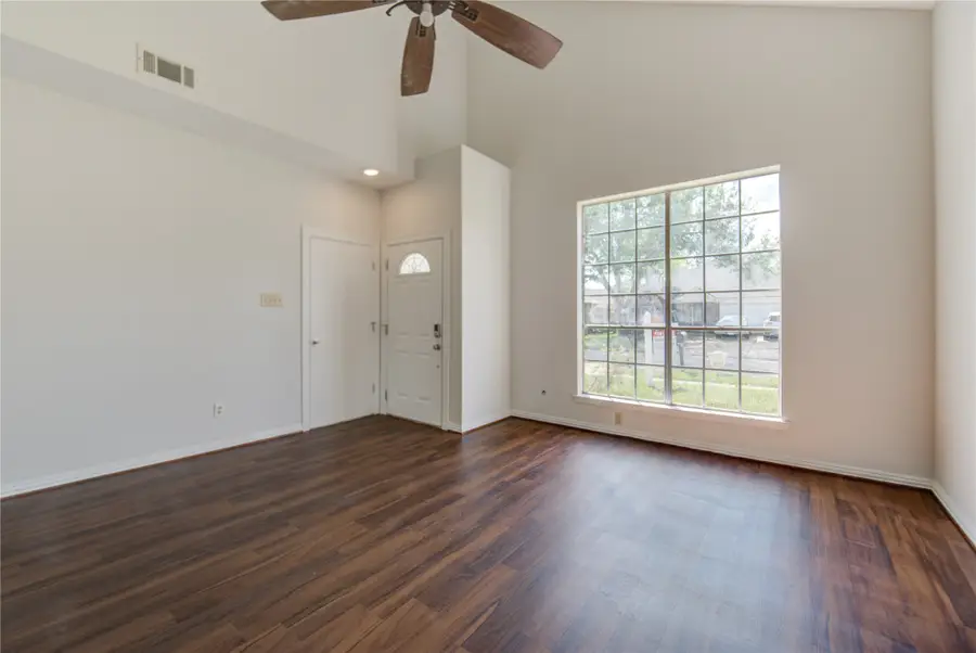 308 N Ranch House Road, Angleton, TX 77515 - #3