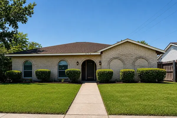 11326 Sagevale Lane, Houston, TX 77089