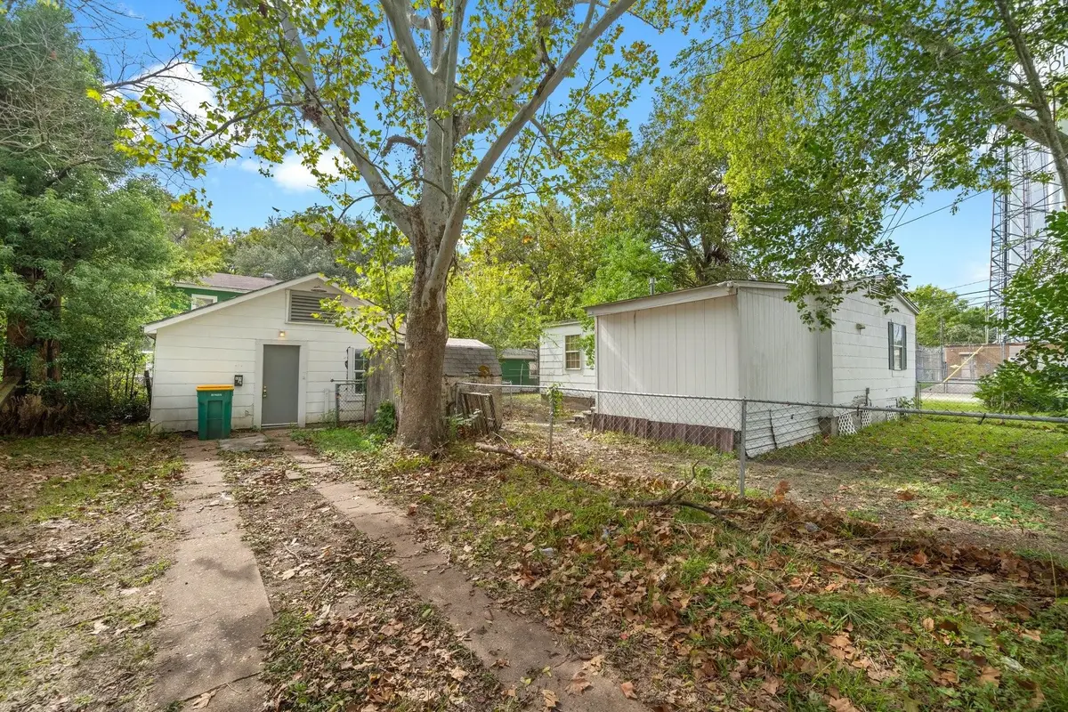 404 N 7th Street, Baytown, TX 77520 - #1