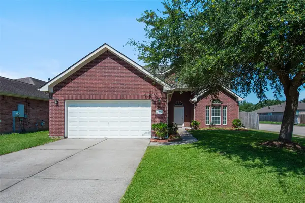 131 Sunset Falls Drive, La Marque, TX 77568