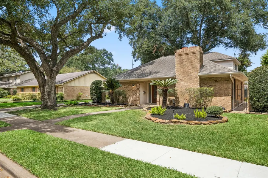 114 Camellia Street, Sugar Land, TX 77478 - #2
