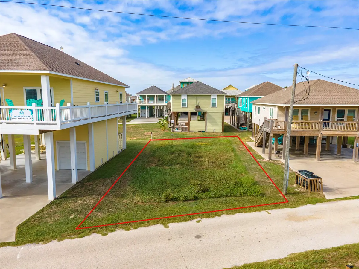 955 Fisherman Drive S, Crystal Beach, TX 77650 - #1