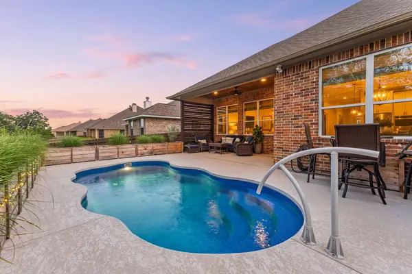 3536 Foxcroft Path, Bryan, TX 77808