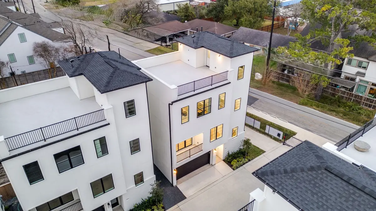 8704 Ojeman Villas Drive, Houston, TX 77055 - #1