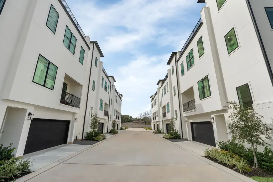 8704 Ojeman Villas Drive, Houston, TX 77055 - #3