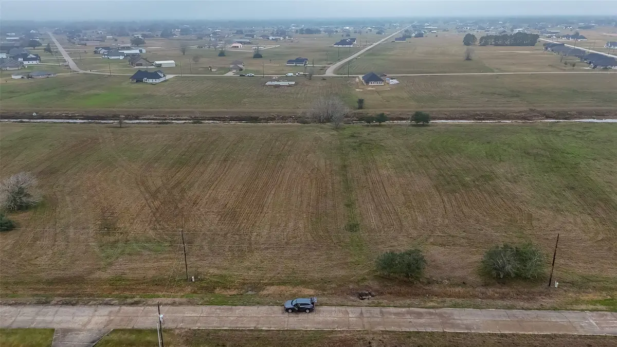 360 Brahman Trail, Angleton, TX 77515 - Image #1