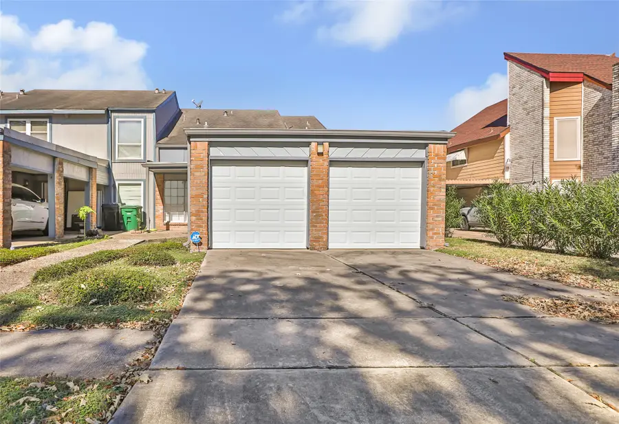 5902 Arncliffe Drive, Houston, TX 77088 - Image #2