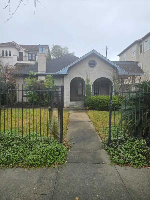 2046 W Main Street, Houston, TX 77098