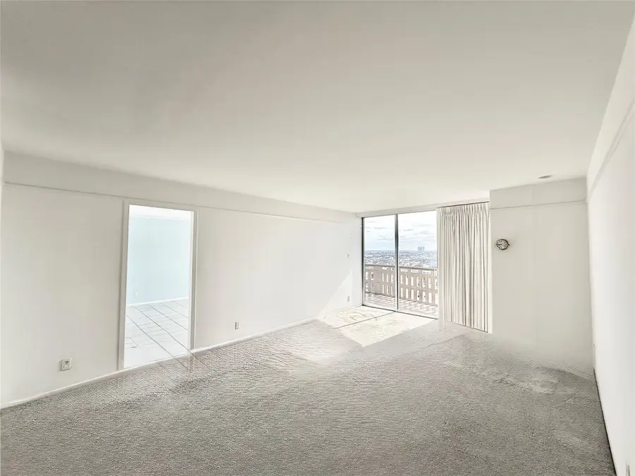 2016 Main Street #1814, Houston, TX 77002 - #2