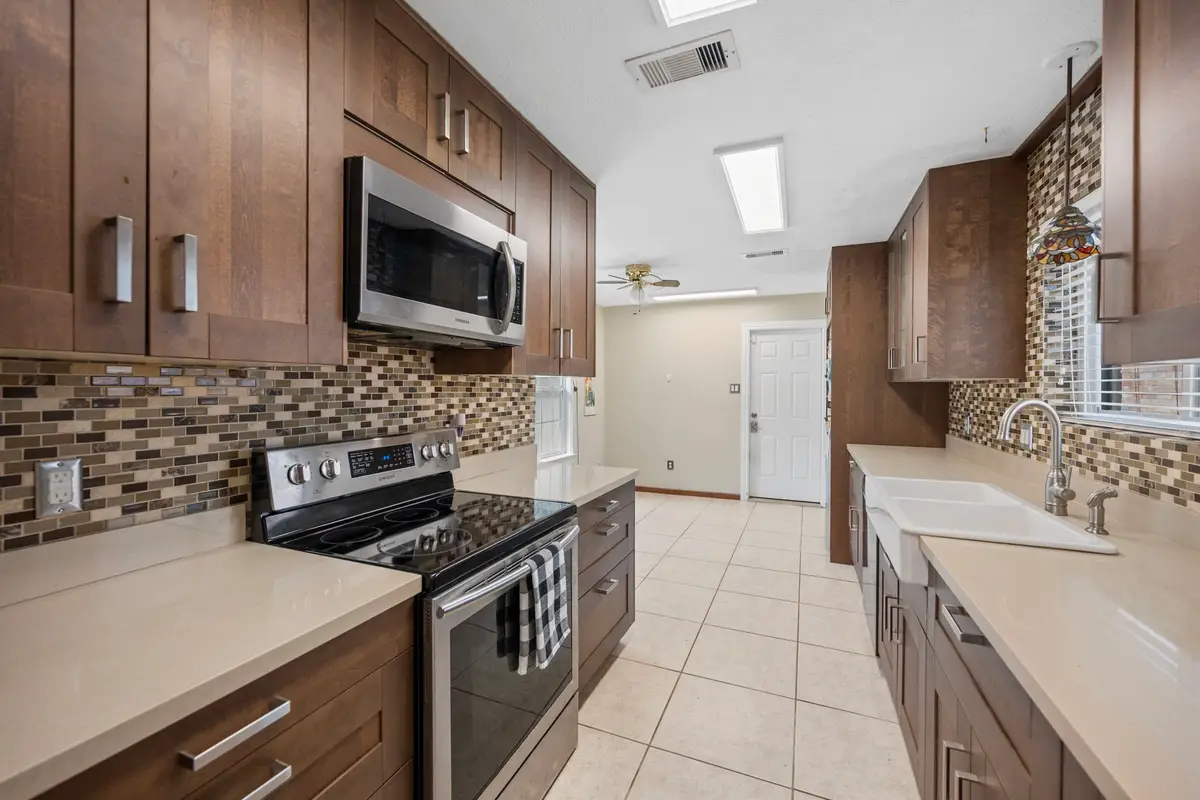 2327 Colonial Ridge Drive, Friendswood, TX 77546 - #1