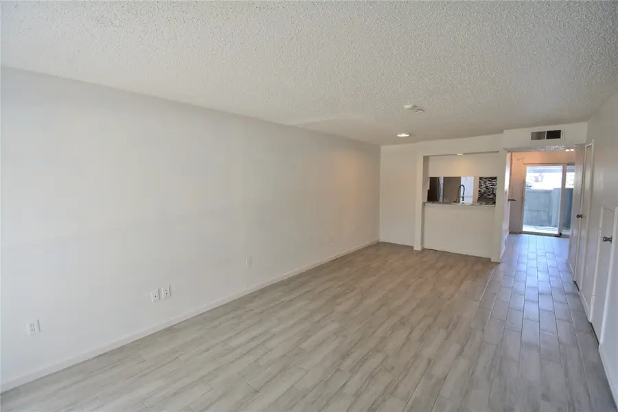 260 El Dorado Boulevard #204, Webster, TX 77598 - #2
