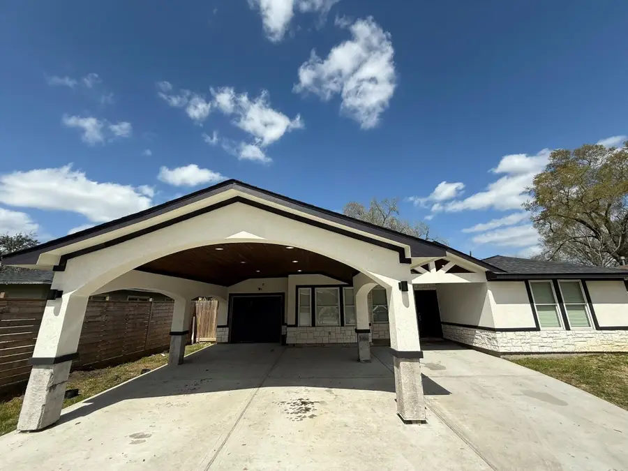 5715 Belarbor Street, Houston, TX 77033 - #2