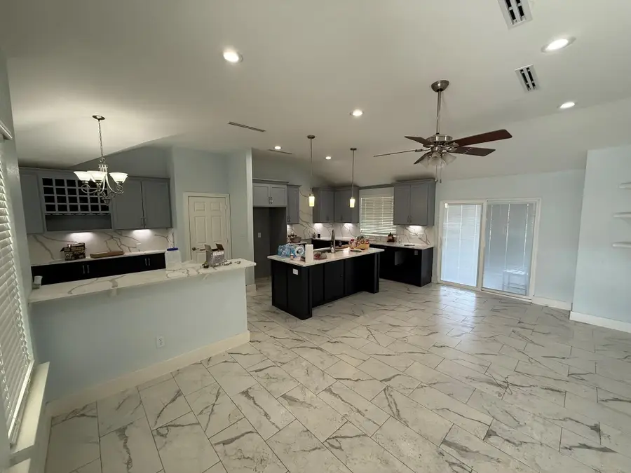 5715 Belarbor Street, Houston, TX 77033 - #3