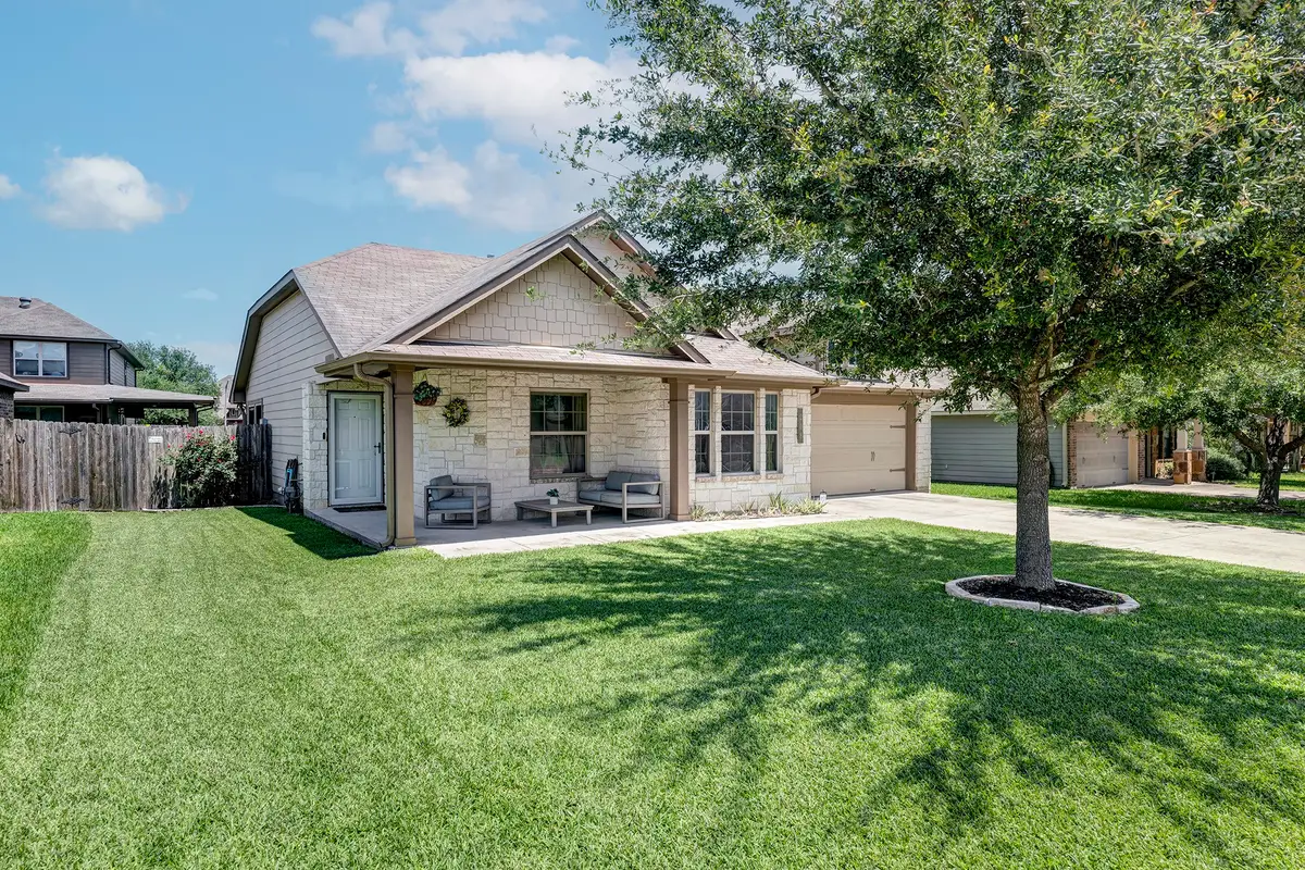 208 Boulder Drive, Navasota, TX 77868 - #1