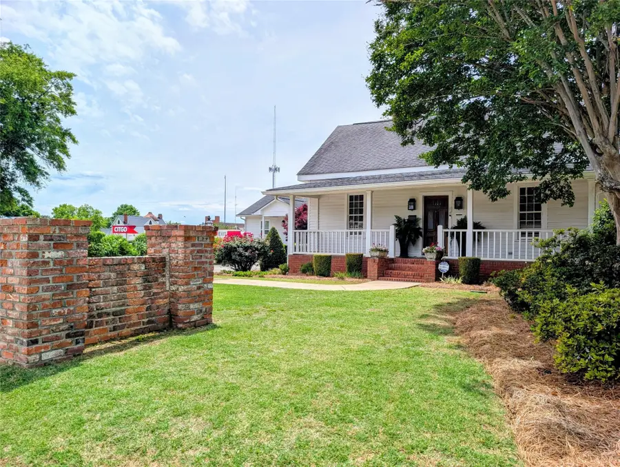 106 N Alexander Avenue, Washington, GA 30673 - #2