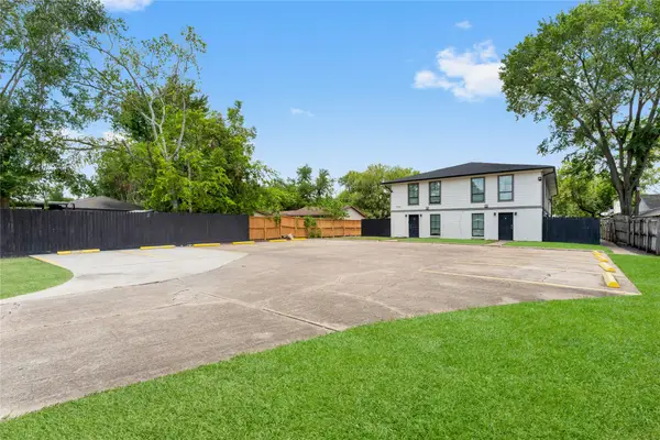 9130 Vogue Lane, Houston, TX 77080